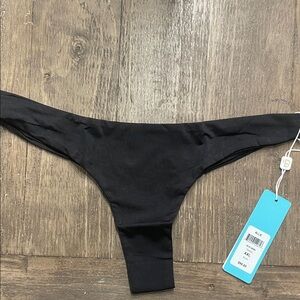 Beach Bunny Allie Black Swim Bottoms